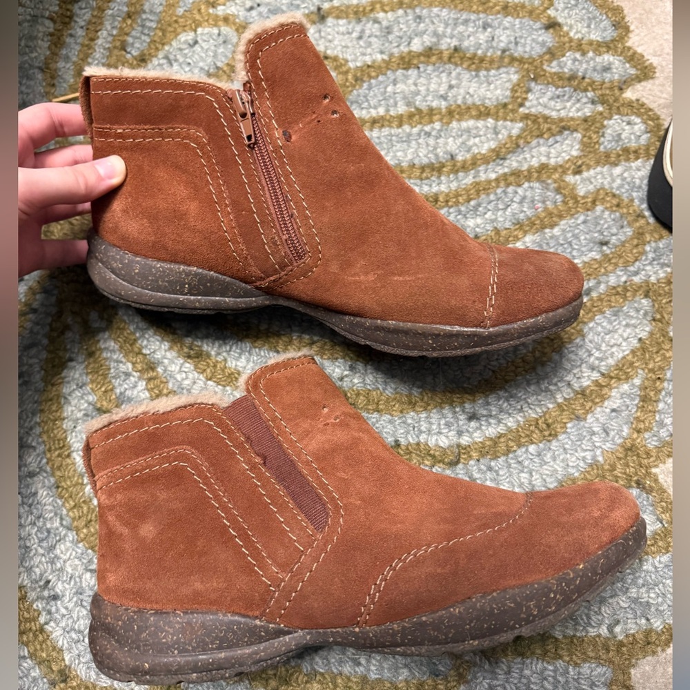 Fur mini boots